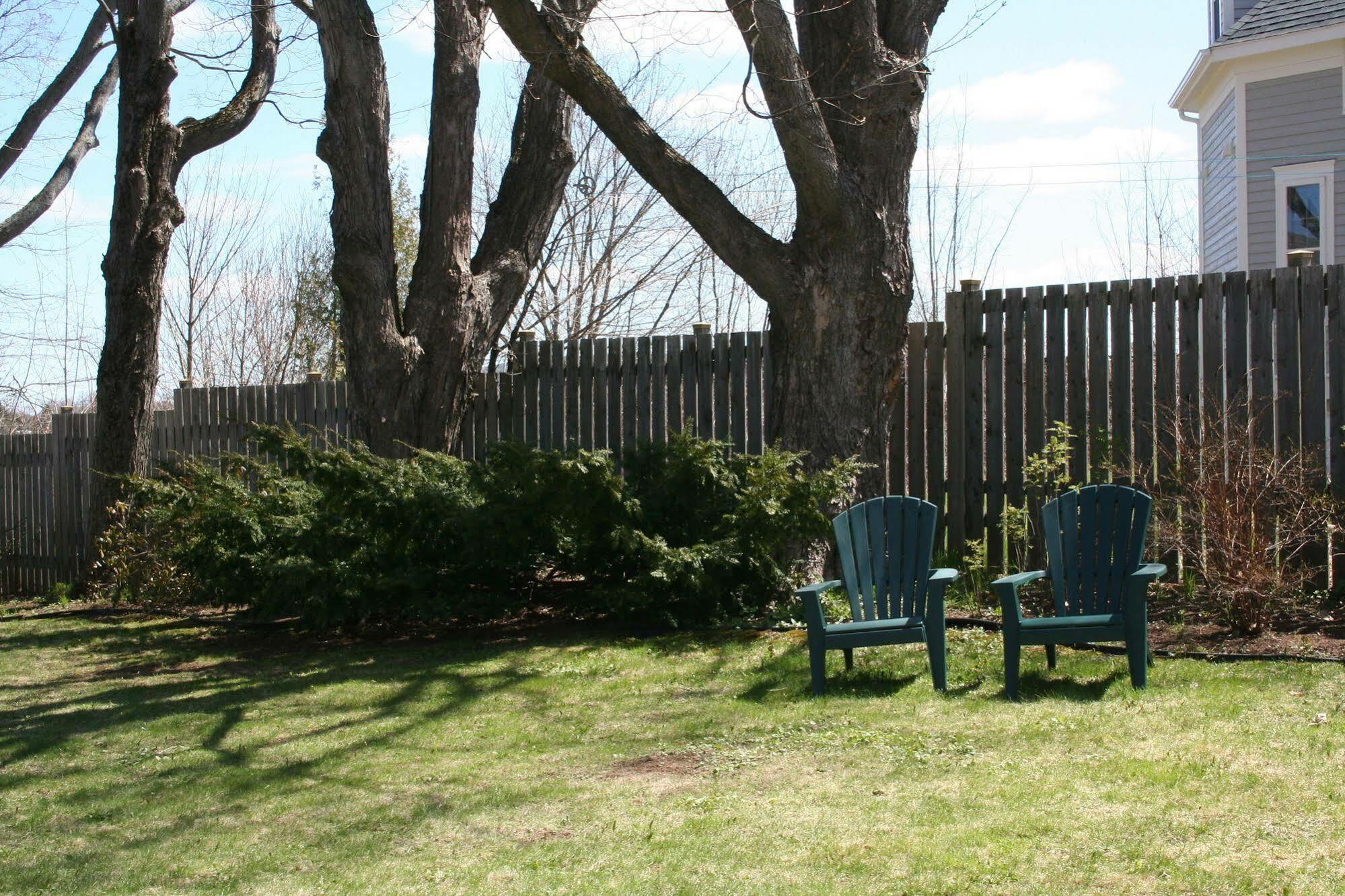 Sackville Bed And Breakfast Exterior photo